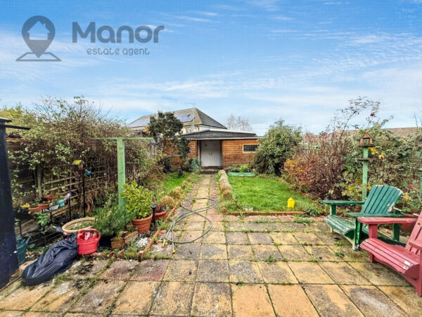 Barnstaple Road, Romford, RM3 7TH