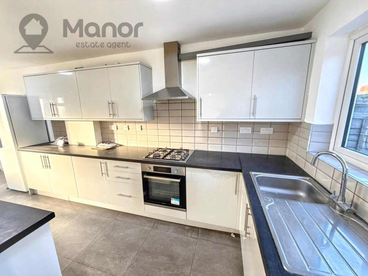 Glenmore Way, Barking, IG11 0LY