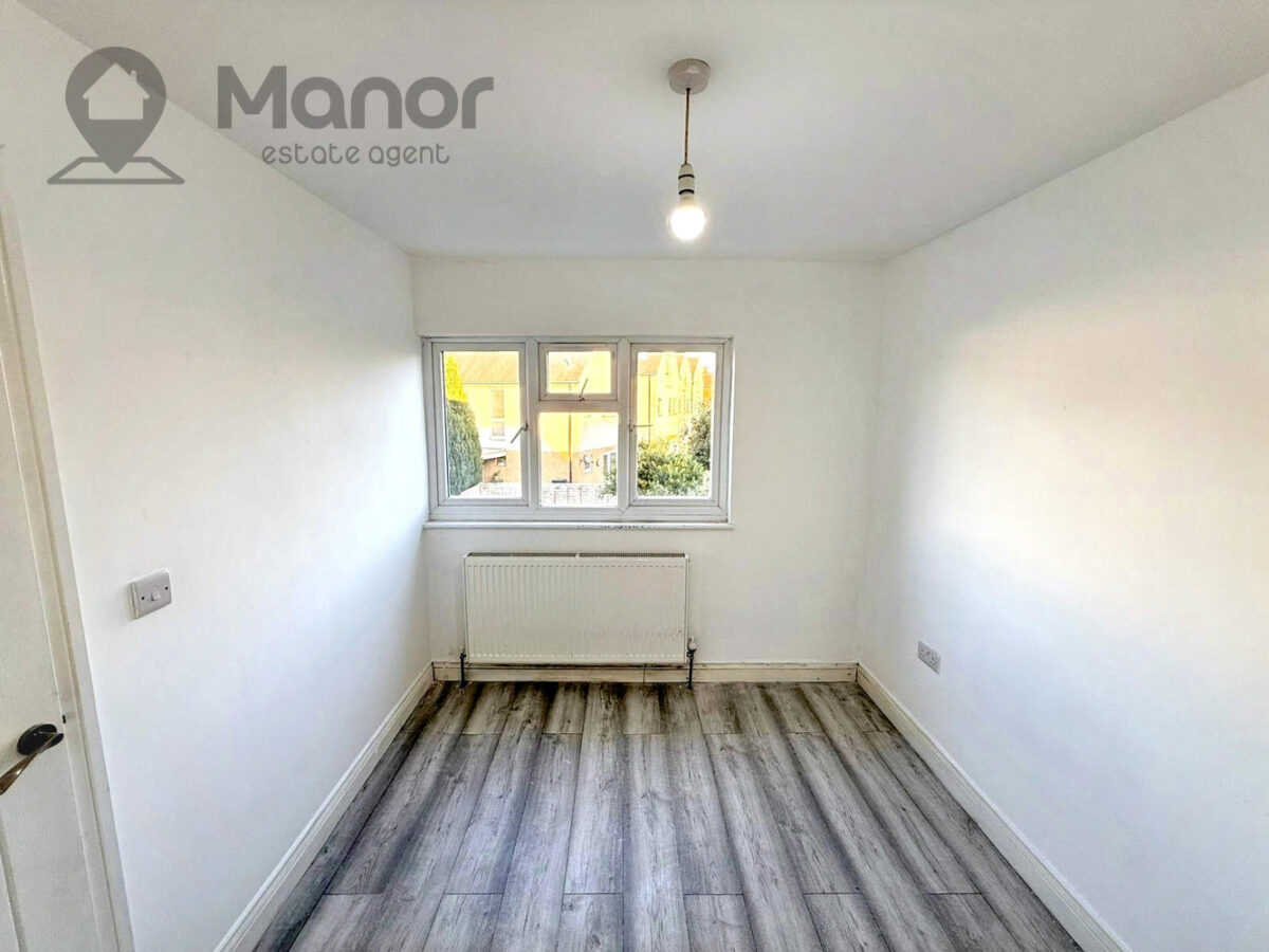 Glenmore Way, Barking, IG11 0LY