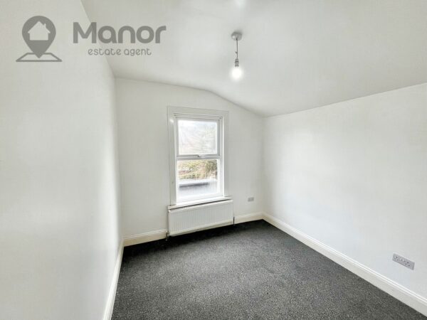 Dersingham Avenue, Manor Park, E12 6JX