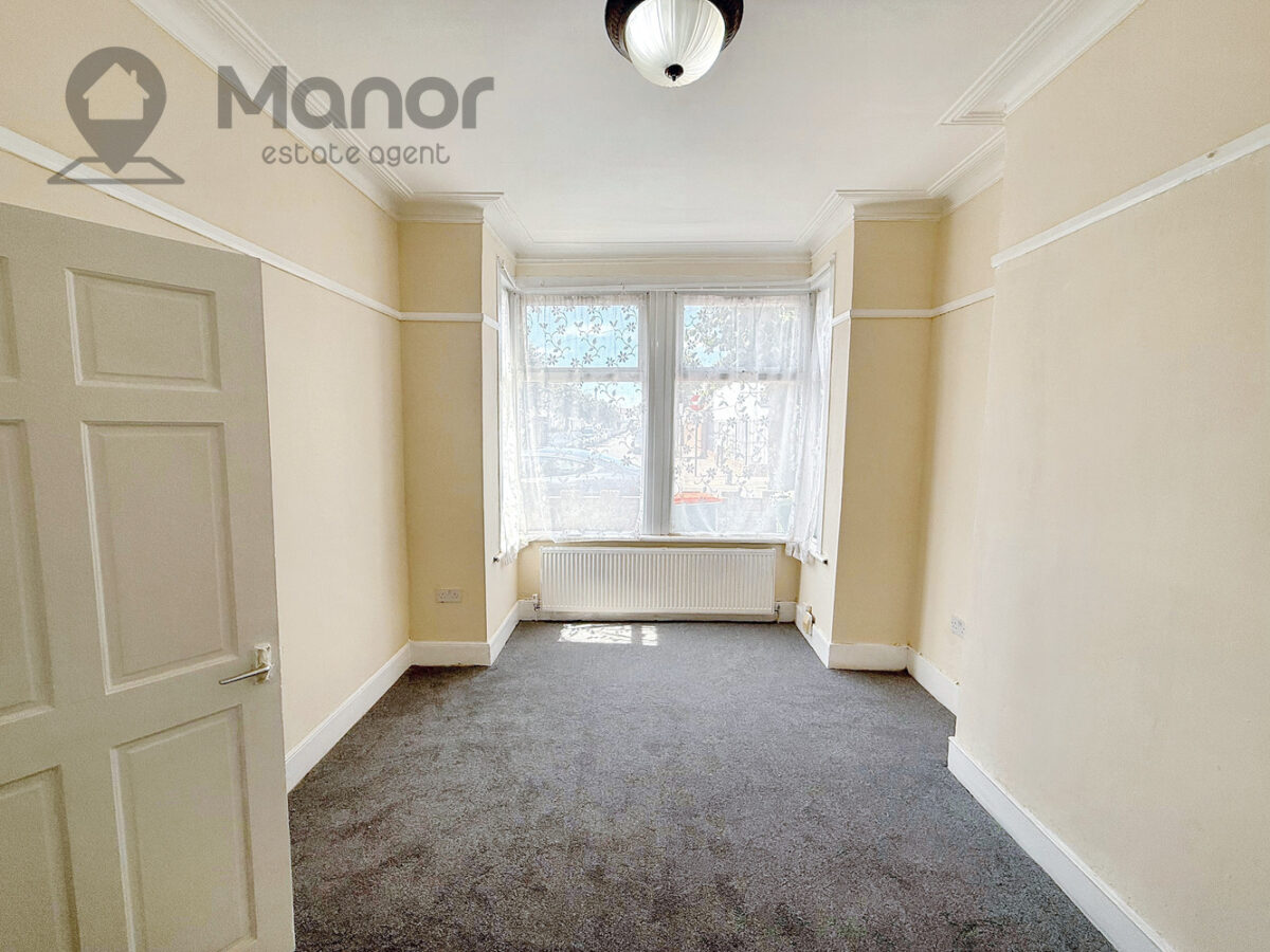Rixsen Road, Manor Park, E12 6RN