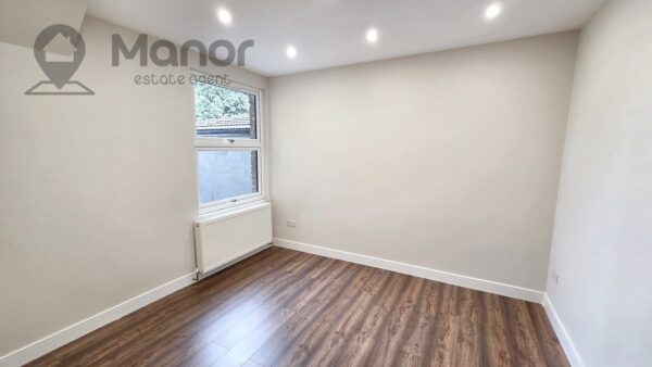 High Road Leyton, E10 6JP