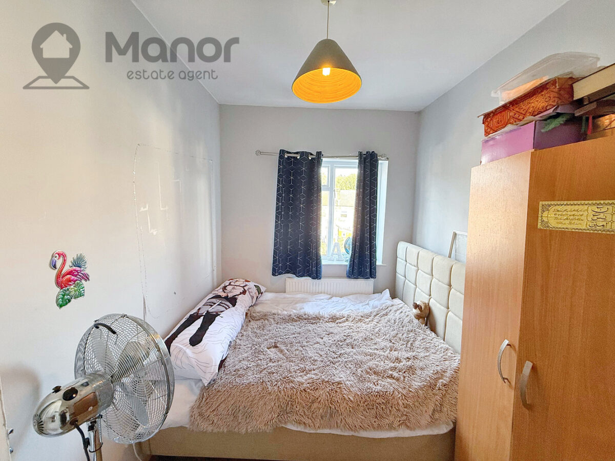 Dersingham Avenue, Manor Park, E12 6HP