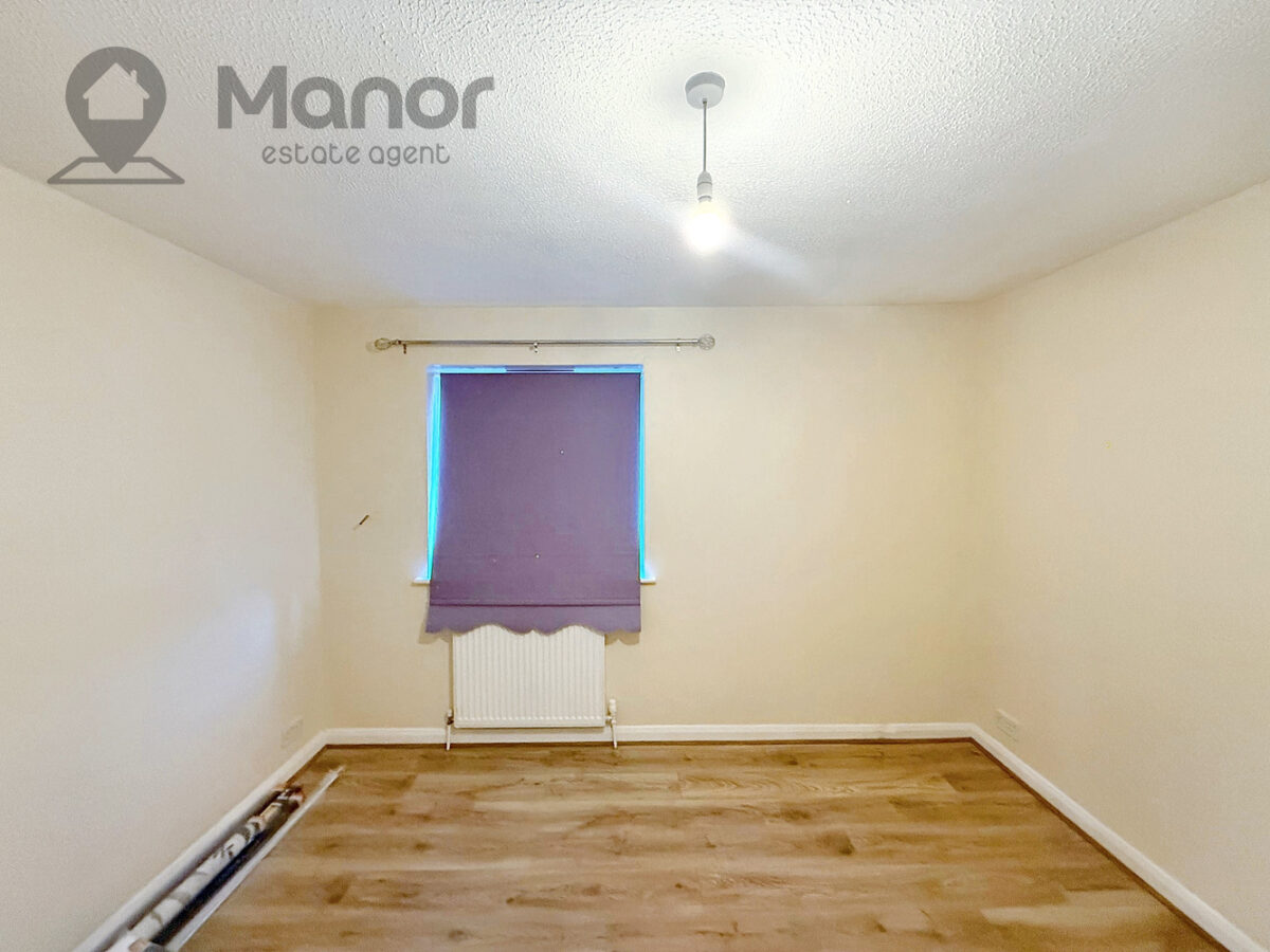 Putney Gardens, Chadwell Heath, RM6 4FF