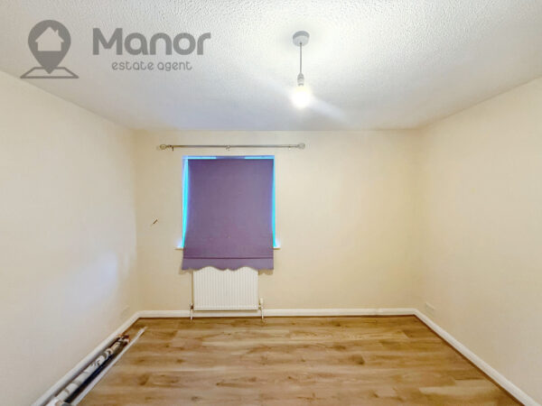 Putney Gardens, Chadwell Heath, RM6 4FF