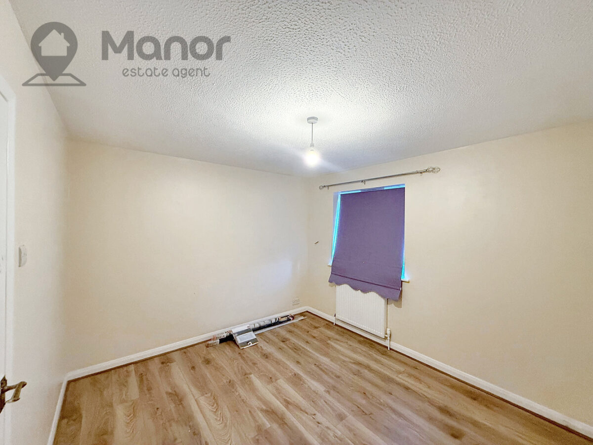 Putney Gardens, Chadwell Heath, RM6 4FF