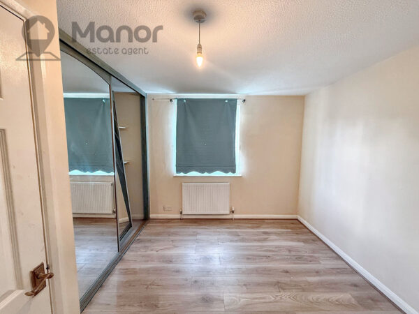 Putney Gardens, Chadwell Heath, RM6 4FF