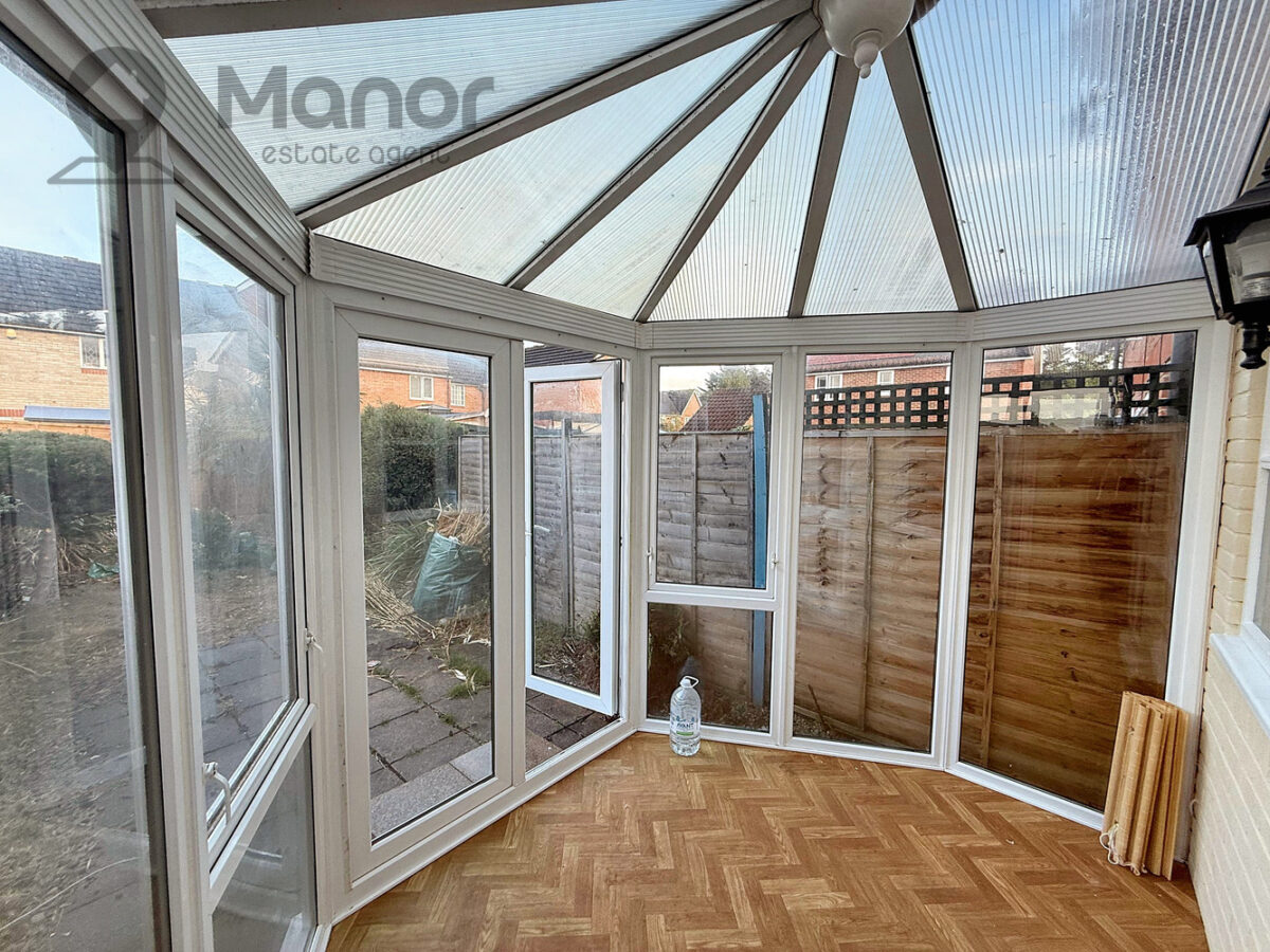 Putney Gardens, Chadwell Heath, RM6 4FF