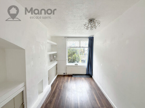 Amesbury Road, Dagenham, RM9 6AA