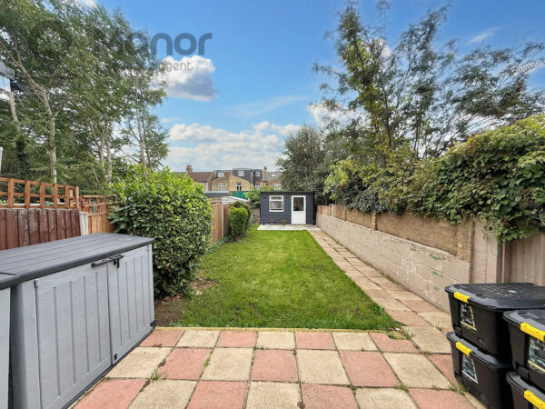 Colombo Road, Ilford, IG1 4RQ