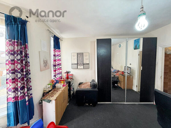 Eighth Avenue, Manor Park, E12 5JN