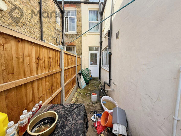 Eighth Avenue, Manor Park, E12 5JN