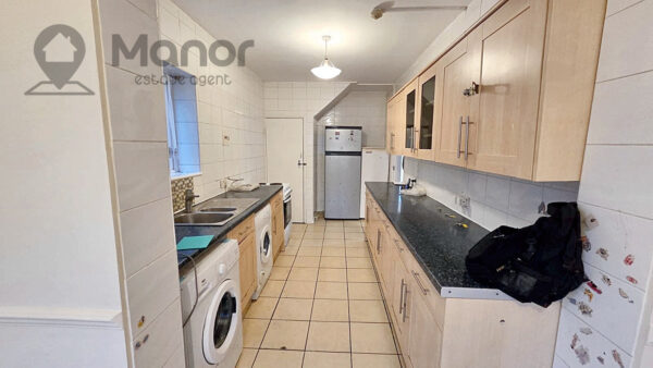 Bushgrove Road, Dagenham, RM8 3SL