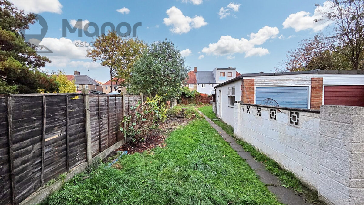 Bushgrove Road, Dagenham, RM8 3SL