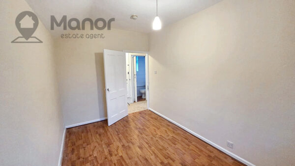 Bushgrove Road, Dagenham, RM8 3SL