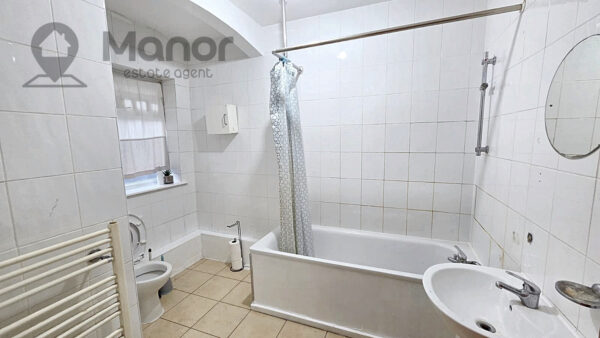 Bushgrove Road, Dagenham, RM8 3SL