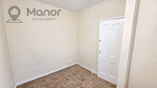 Bushgrove Road, Dagenham, RM8 3SL