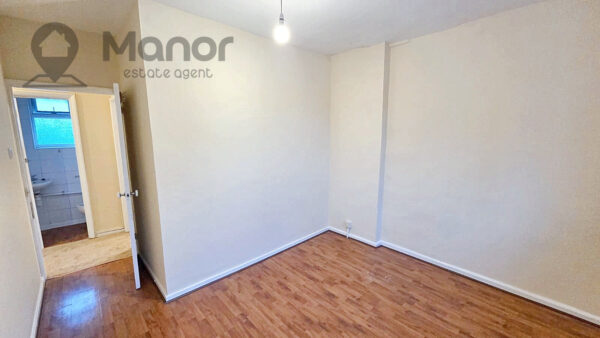 Bushgrove Road, Dagenham, RM8 3SL