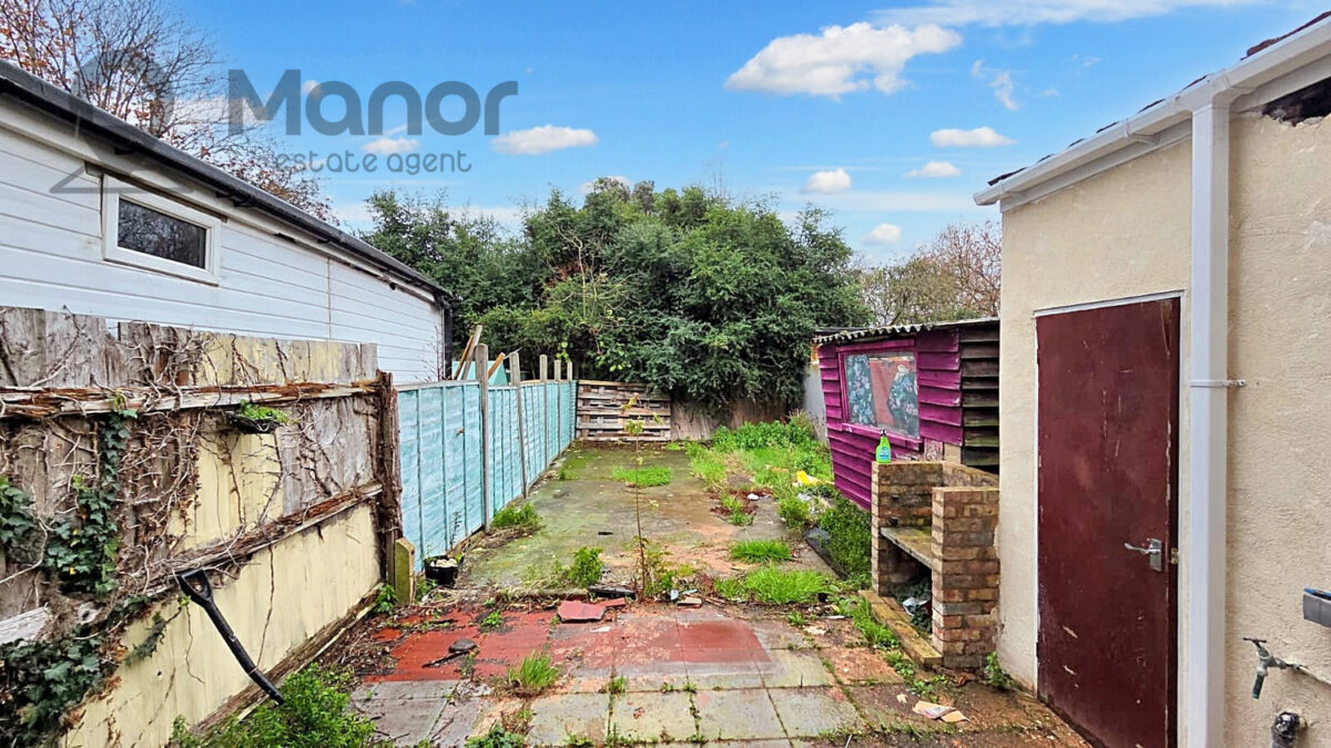 Central Park Road, East Ham, E6 3AD