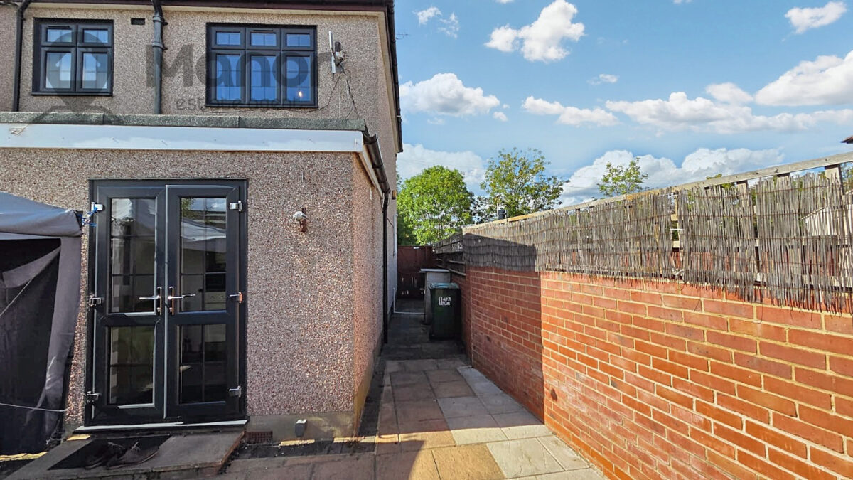 Cedar Road, Romford, RM7 7JR