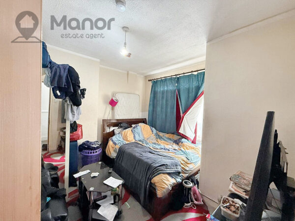 Roman Road, Ilford, IG1 2PA