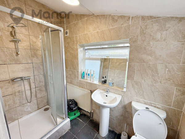 Roman Road, Ilford, IG1 2PA