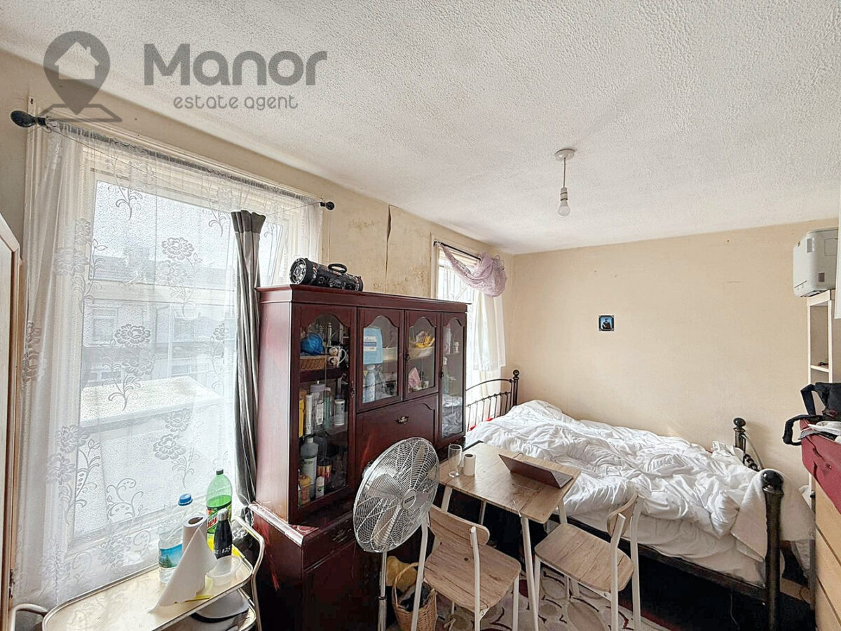 Roman Road, Ilford, IG1 2PA