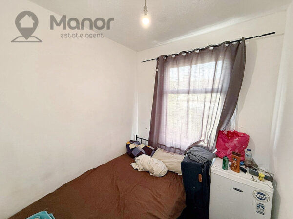 Roman Road, Ilford, IG1 2PA