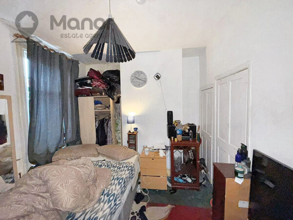 Roman Road, Ilford, IG1 2PA