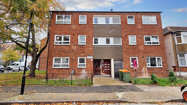 Landseer Avenue, Manor Park, E12 6JD