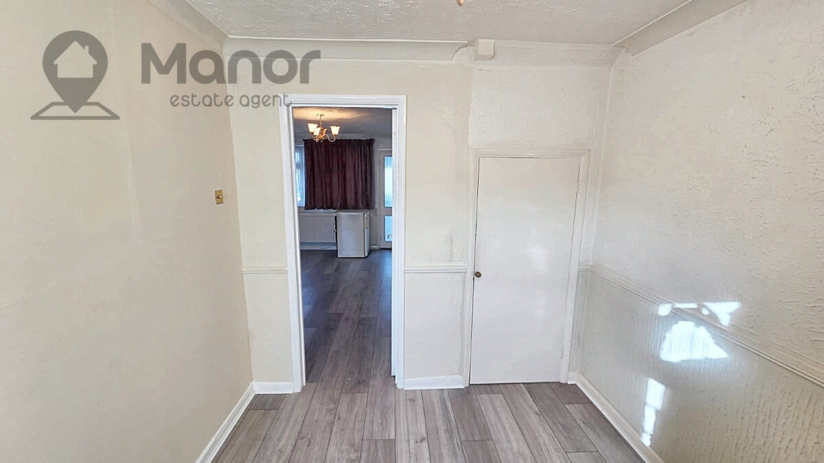 Sussex Close, Ilford, IG4 5DP