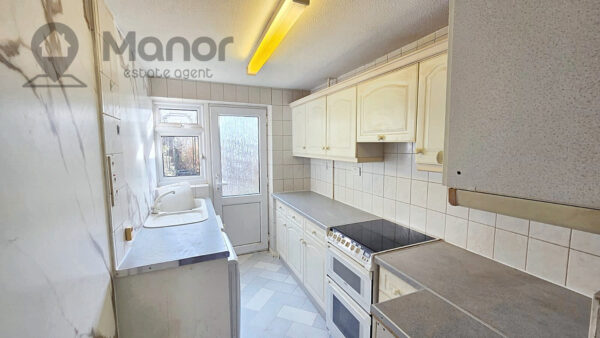 Sussex Close, Ilford, IG4 5DP