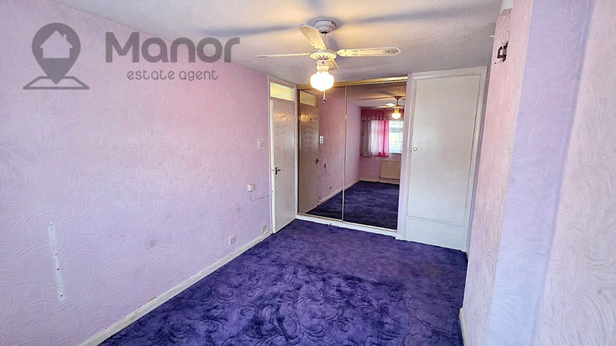 Sussex Close, Ilford, IG4 5DP