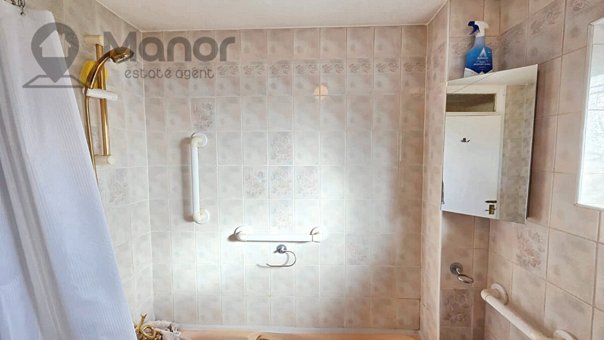 Sussex Close, Ilford, IG4 5DP