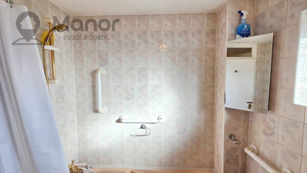 Sussex Close, Ilford, IG4 5DP