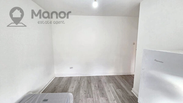 Lonsdale Avenue, East Ham, E6 3PZ