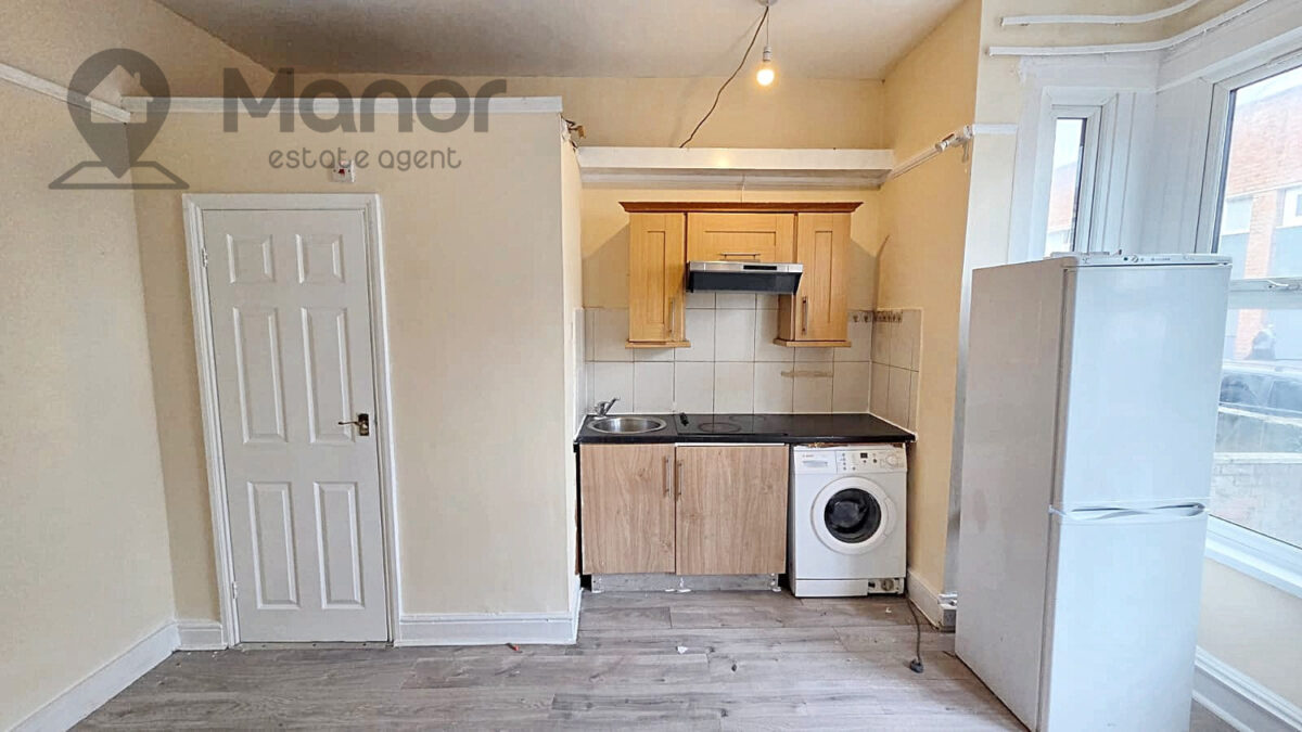 Burges Road, East ham, E6 2BH