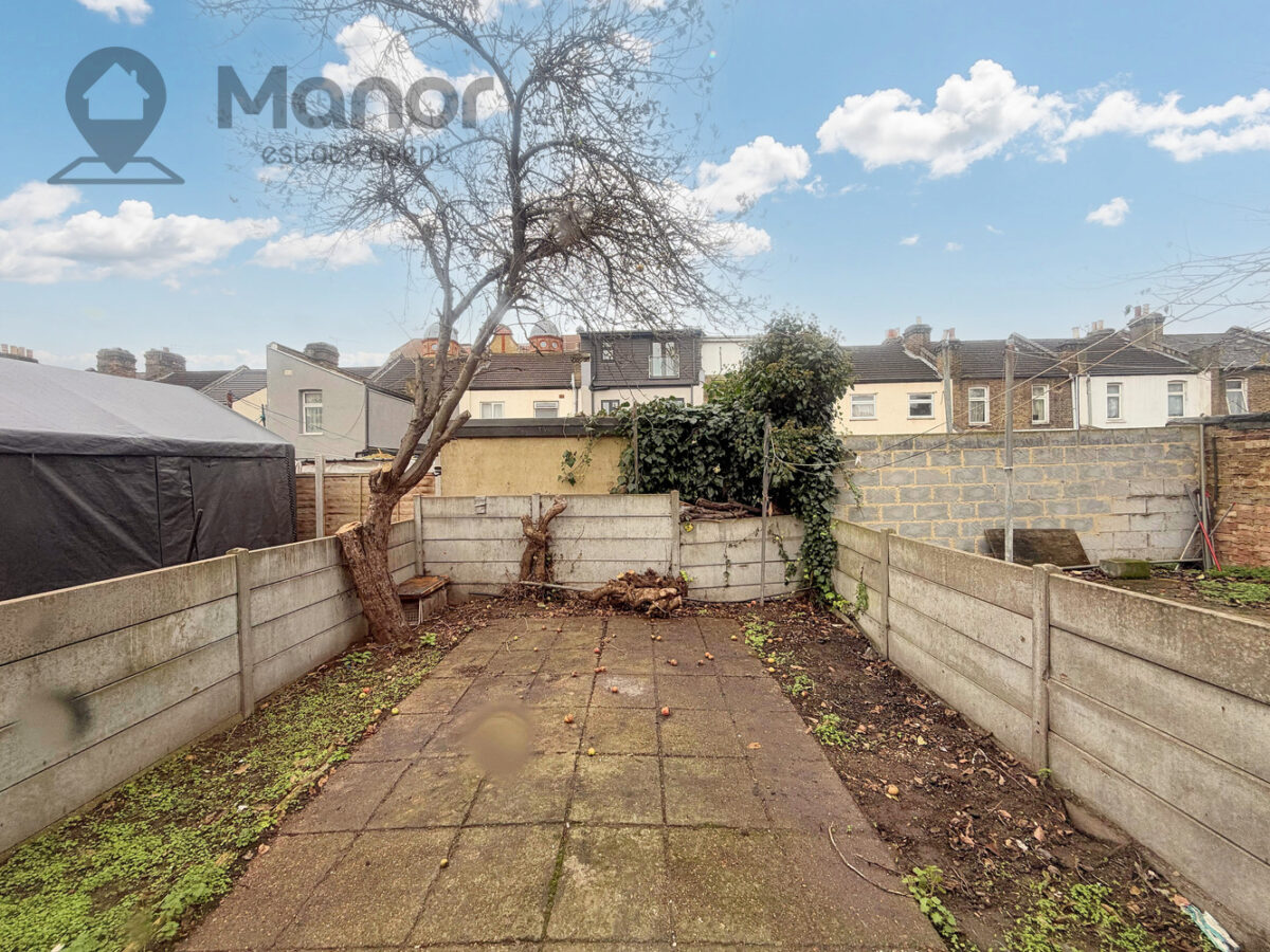 Burges Road, East ham, E6 2BH