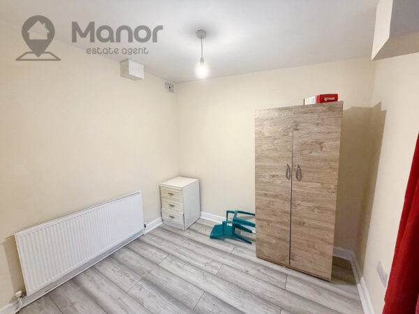 Burges Road, East ham, E6 2BH