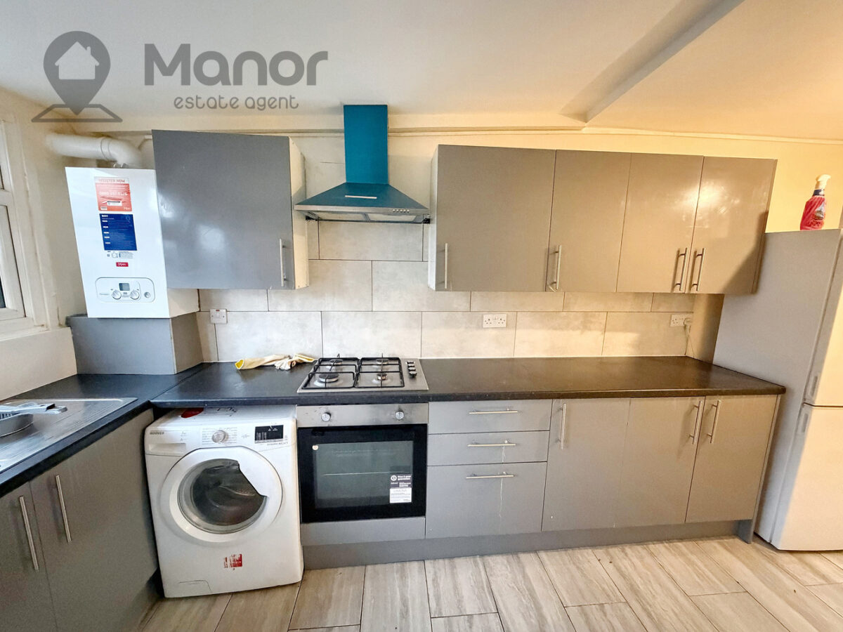 Burges Road, East ham, E6 2BH