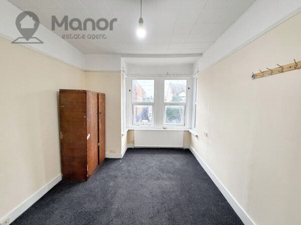 Burges Road, East ham, E6 2BH