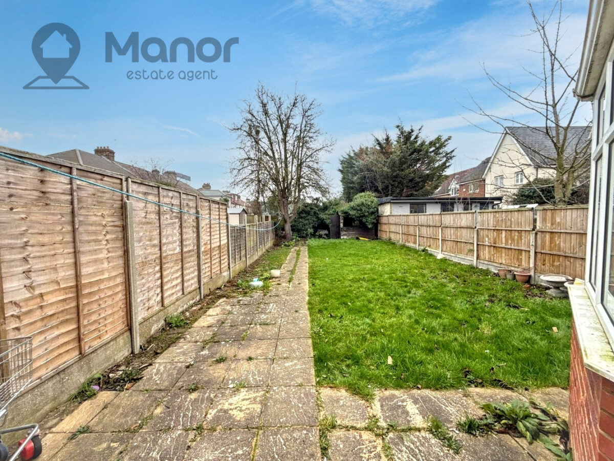 Hillview Crescent, Ilford, IG1 3QD