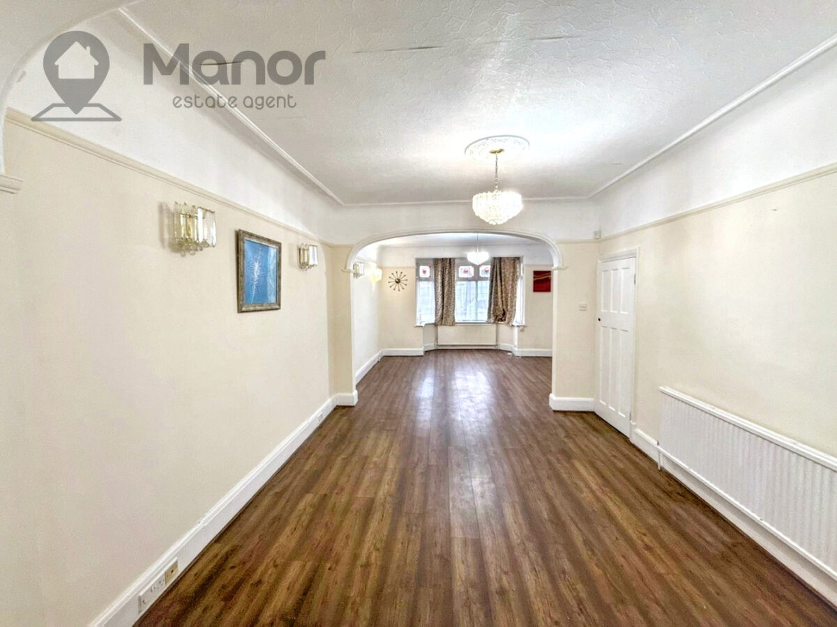 Hillview Crescent, Ilford, IG1 3QD