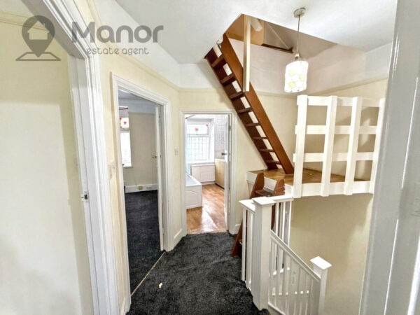 Hillview Crescent, Ilford, IG1 3QD