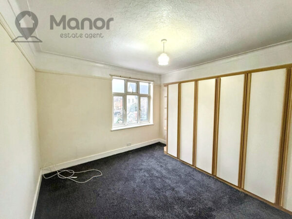 Hillview Crescent, Ilford, IG1 3QD