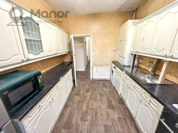 Hillview Crescent, Ilford, IG1 3QD