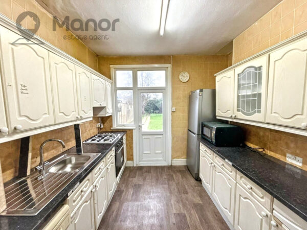 Hillview Crescent, Ilford, IG1 3QD