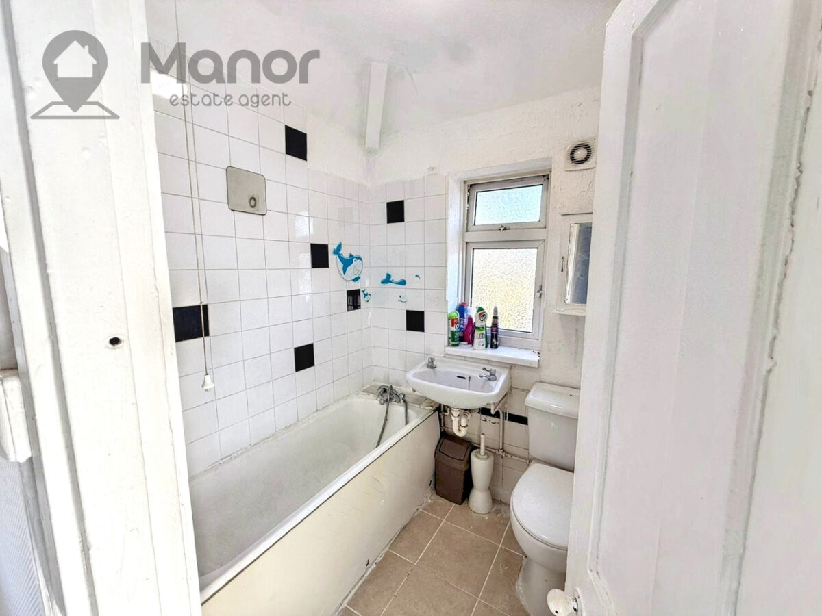 Comyns Road, Dagenham, RM9 6PB