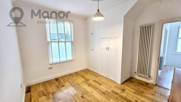 Essex Road, Manor Park, E12 6QR