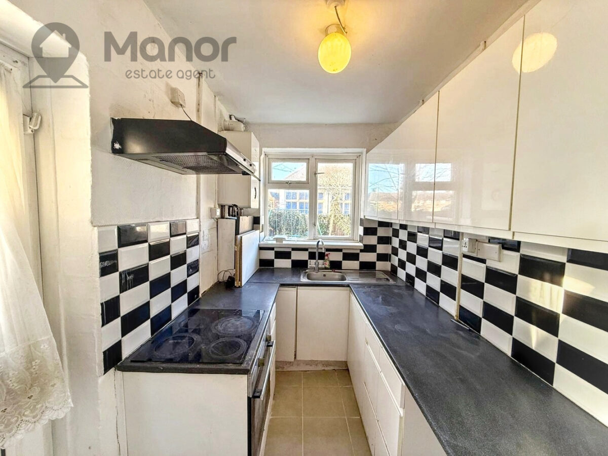 Comyns Road, Dagenham, RM9 6PB